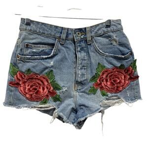 Trafaluc by Zara Women's Size 0 Blue Denim Jean Shorts Floral Embroidered summer
